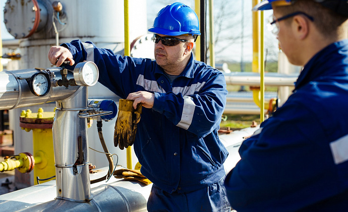 Аппаратчик кристаллизации и центрифугирования